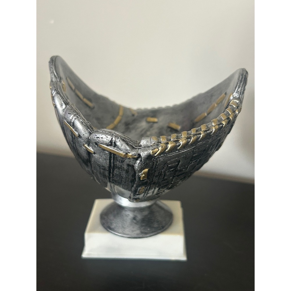 Softball Glove Trophy‎ - Picture 4 of 6